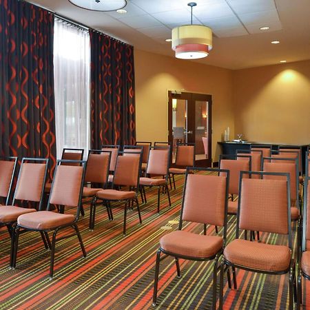 Hampton Inn Frederick Esterno foto